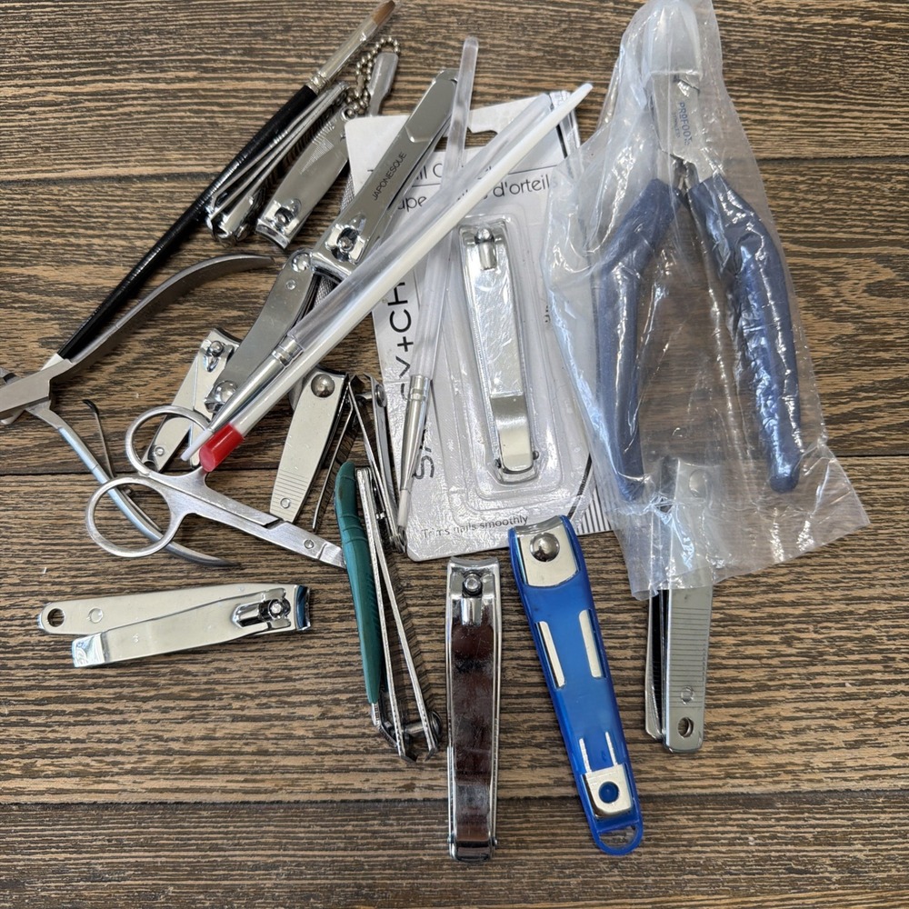 Lot Of Vintage To Modern Nail & Toenail Clippers & Other Nail Accessories